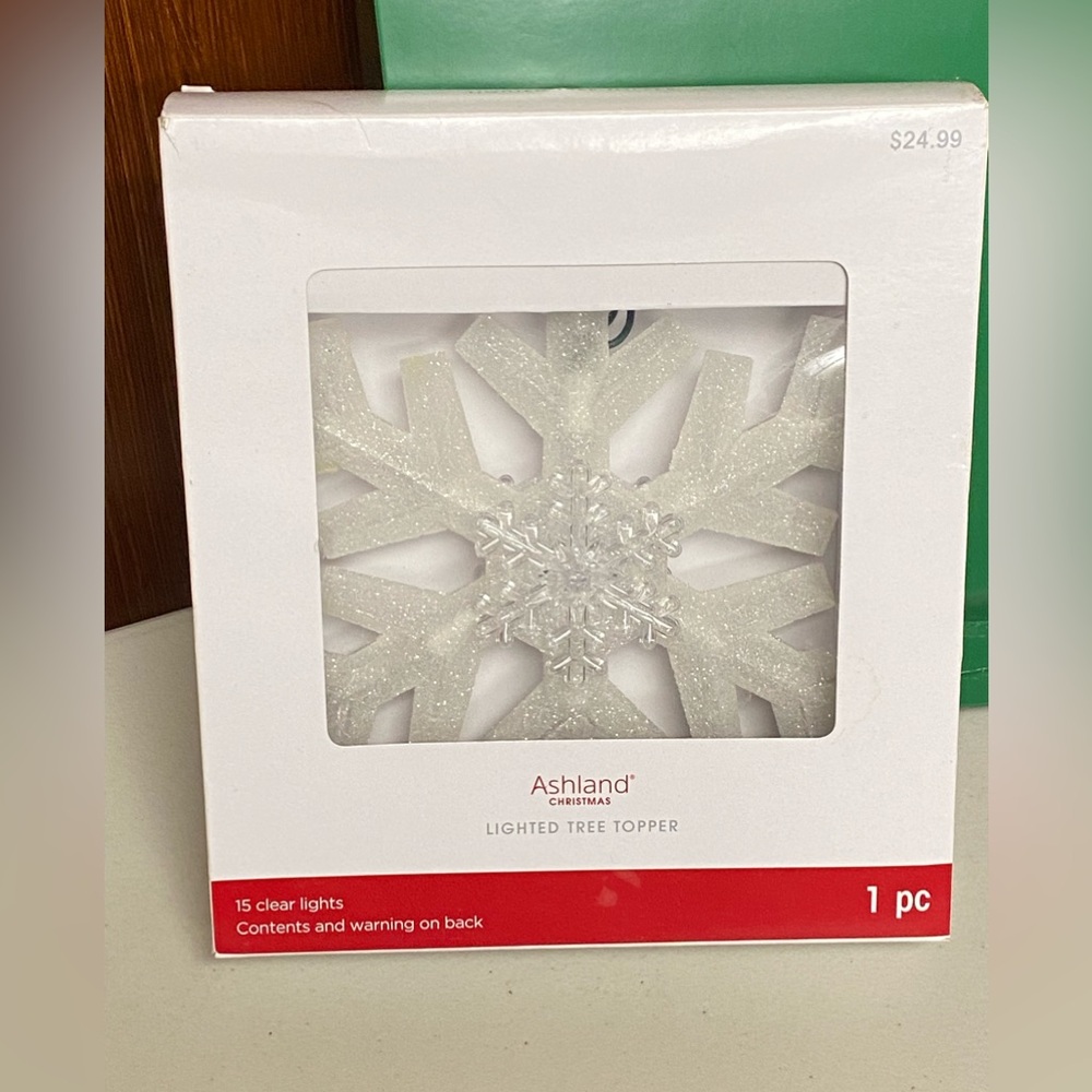 Christmas Decor Lighted Tree Topper Snowflake shaped